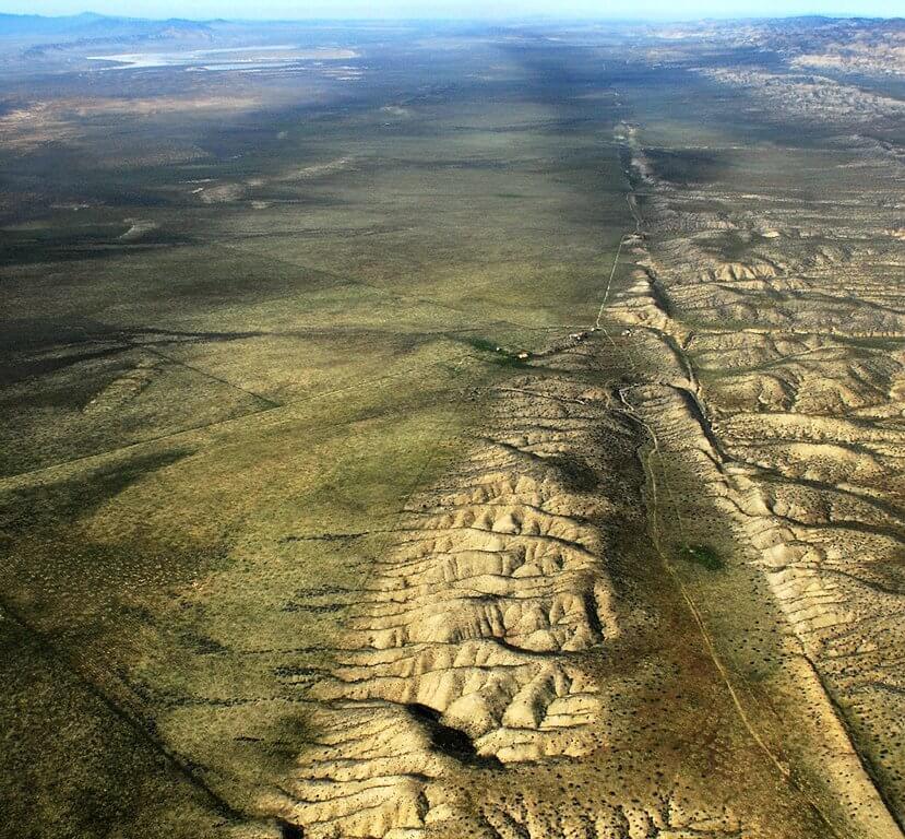 Crustal plates underlying the Syria-Turkey region and their recent earthquakes